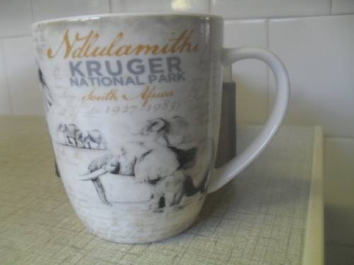 (rr)A KRUGER NATIONAL PARK CERAMIC MUG - THE MAGNIFICENT SEVEN - The Legends Collection  - boxed