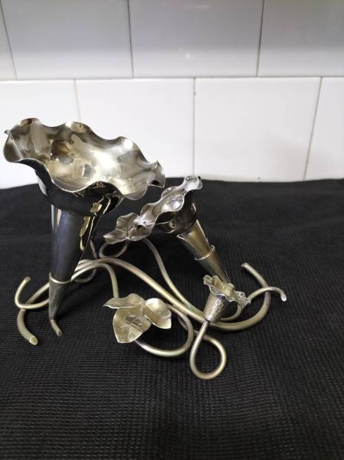 * #VINTAGE SILVER PLATED APERGNE CENTRE PIECE