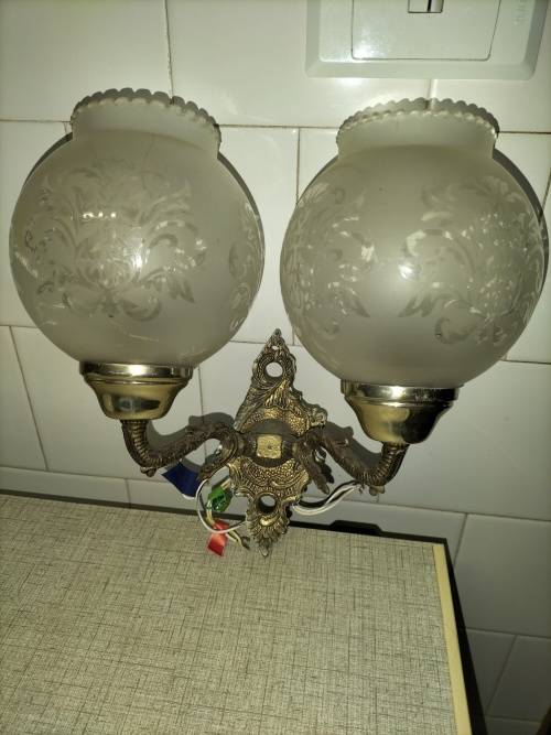 a VINTAGE 2x ARMED METAL WALL LAMPS LIGHTING SCONCE