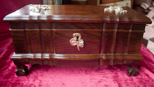 IMBUIA WOODEN KIST - MINIATURE - JEWELLRY BOX - BEAUTIFULLY RESTORED-ALL ORIGINAL PIECES price drop!