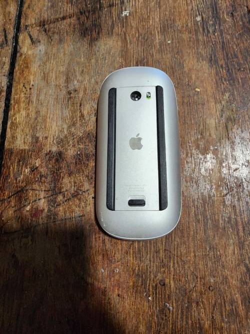 **Apple Magic mouse 1 **