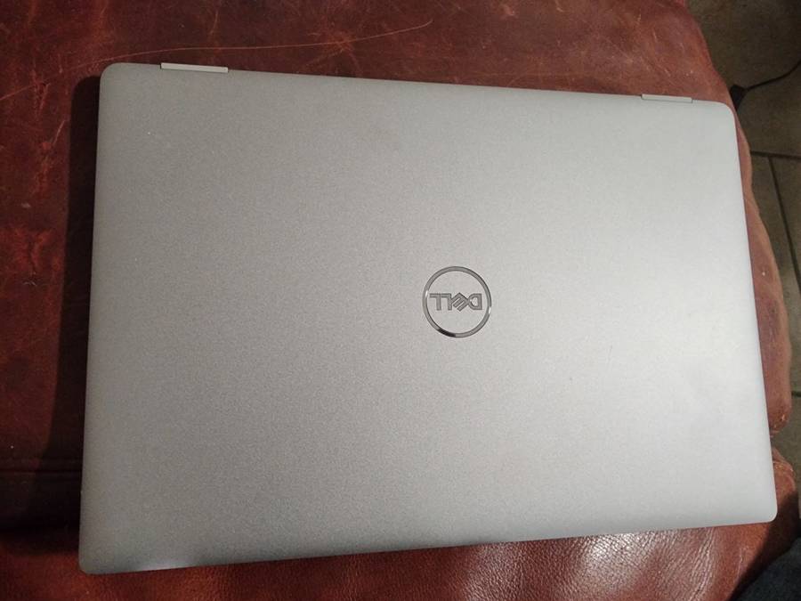 ***Dell laptop: Latitude 5330 ***  ` i5 12th gen *** 16gb/256gb!!!