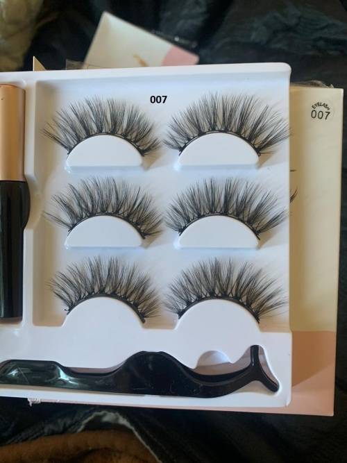 Magnetic Eyelashes & Eyeliner