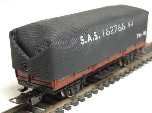 LIMA HO: SAR ES Open Freight Wagon with tarpaulin in very good unboxed condition (Italy)