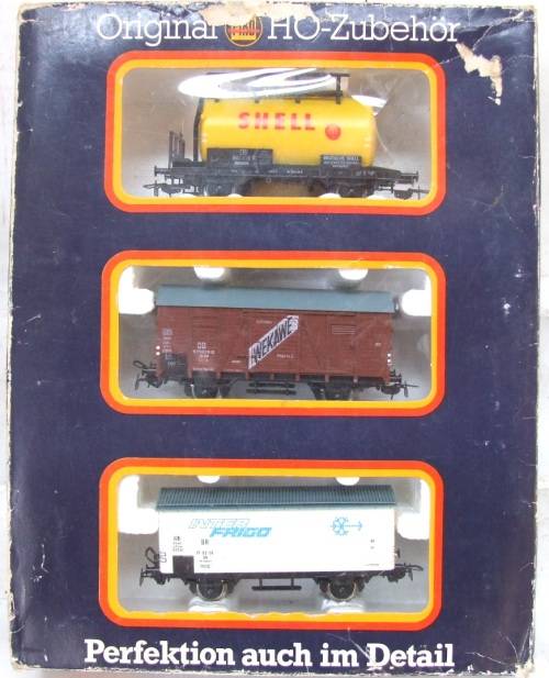 PIKO HO: Freight Set in VERY GOOD boxed condition (Germany)