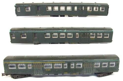 LIMA HO: 3pc Vintage Train wagons For Parts or Repair (Italy)
