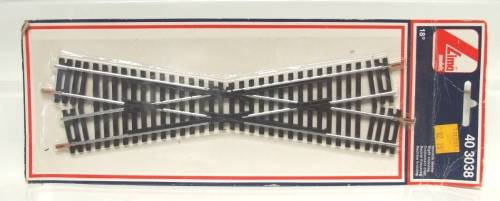 LIMA HO: 18 Degrees Diamant Crossings(403038-39) in new boxed condition.(Italy)
