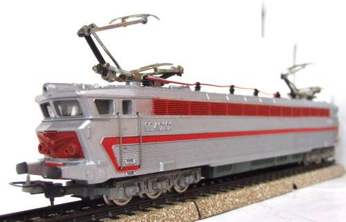 LIMA HO: Vintage Trans-Europe CC4010 Electric Loco in good un-boxed operating condition (Italy)