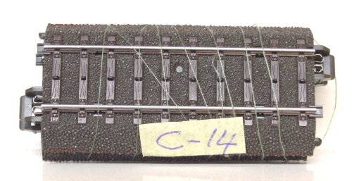 MARKLIN HO:2pc 3 Rail Metal/Plastic C-Type Track (#077) in very good un-boxed condition.(Germany)