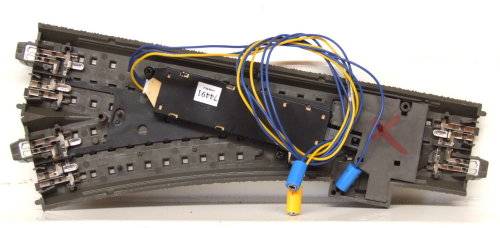 MARKLIN HO: 3 Rail Metal/Plastic C-Type RH Point (#612) in fair un-boxed condition.(Germany)