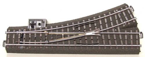 MARKLIN HO: 3 Rail Metal/Plastic C-Type LH Point (#611) in Like New un-boxed condition.(Germany)
