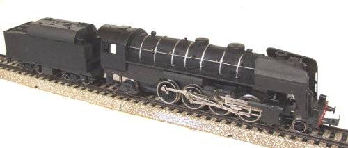 LIMA HO: SAR Lookalike  2-8-2  Steam Locomotive + Tender in good boxed, used condition (Italy)