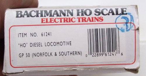 BACHMANN HO: Detailed N&S EMD GP 50 High Nose Locomotive in  VERY Good boxed condition (China)