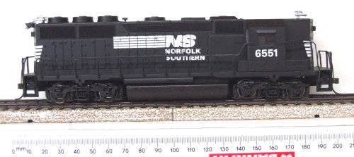 BACHMANN HO: Detailed N&S EMD GP 50 High Nose Locomotive in  VERY Good boxed condition (China)