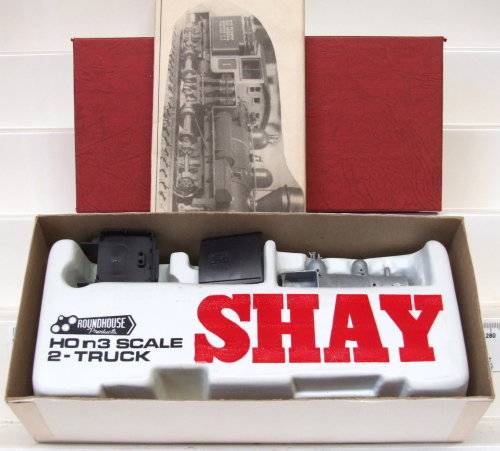 ROUNDHOUSE LOCOMOTIVE HO : Undecorated 2 Truck SHAY Kit in New Un-assembled boxed condition(USA)