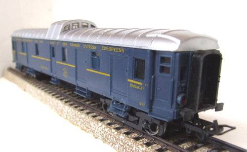 JOUEF HO: Blue Luggage/Guards Van in Fair, refurbished un-boxed condition (France)