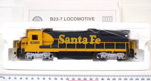 SALE::BACHMANN HO: Detailed SF EMD B23/B30-7 Locomotive in NEW boxed condition (China)