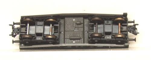 ROCO HO: Detailed German WWII Flatbed Car for Battle Tanks in Good un-boxed condition (Austria)