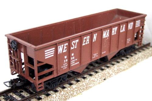 ATHEARN HO: WM American 2Bay Hopper with Operating Unload Hatches in Good used & unboxed condition