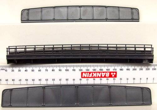 SCENERY HO: Mixed Bridges, Marklin Curved + Pony Plate Girder Sides in fair used, Un-boxed condition