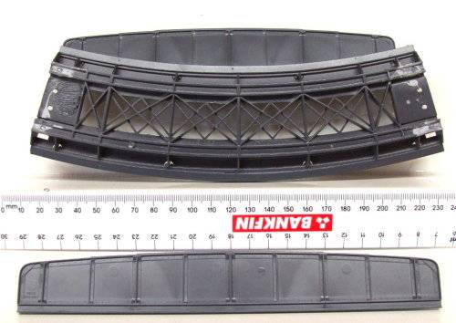 SCENERY HO: Mixed Bridges, Marklin Curved + Pony Plate Girder Sides in fair used, Un-boxed condition