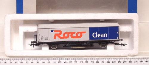ROCO HO:  Modern DB Closed Freight Track Cleaning Car in Good, Used, Un-boxed condition(Austria)