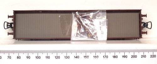 ROCO HO: Detailed Low Sided Stake Wagon in Like New Un-Boxed condition (Austria)