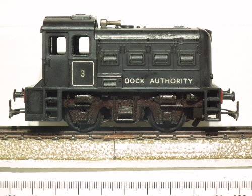 TRI-ANG OO:  Vintage English Dock Loco in Good Operational Condition(England)