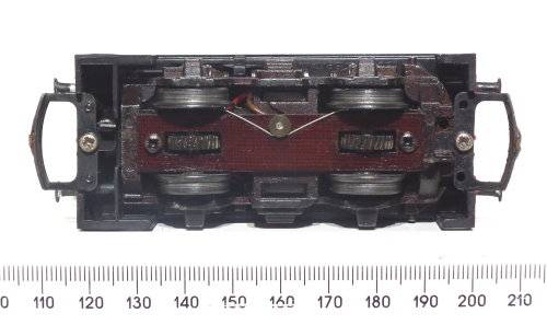 TRI-ANG OO:  Vintage English Dock Loco in Good Operational Condition(England)