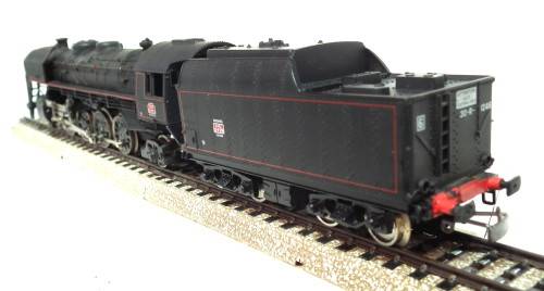 JOUEF HO: 2-8-2 Mikado Steam Locomotive with Tender(Driven) in Good Used, Un-boxed Condition(France)