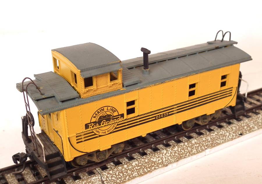 ATHEARN HO/OO: R.G. Caboose  in Good un-boxed condition (USA)