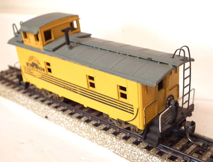 ATHEARN HO/OO: R.G. Caboose  in Good un-boxed condition (USA)