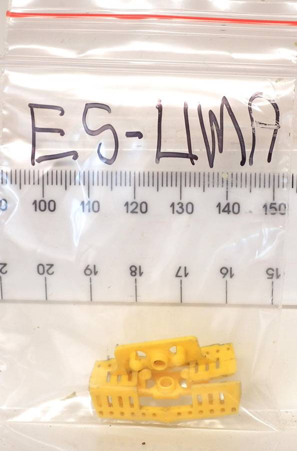 LIMA HO: SAR E5 `Blue Train` Locomotive cowcatchers in Good un-boxed condition for Parts.(Italy)