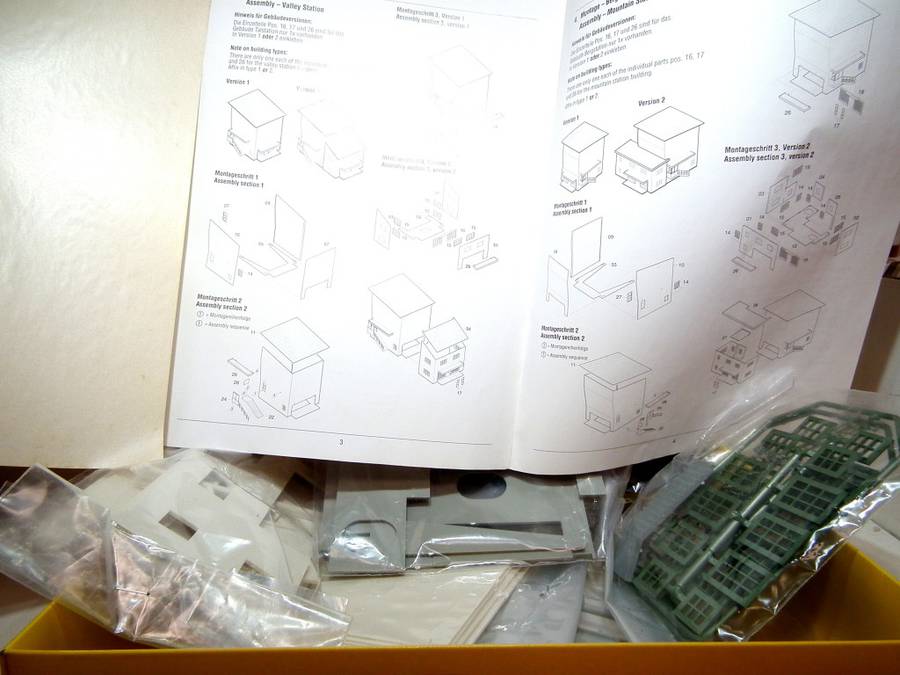 BRAWA HO: Un-assembled Ground Station+Mountain Station+Cable Car System in New Boxed  Condition.(GR)