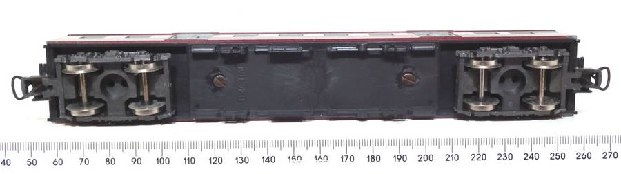 LIMA HO: NEW SAR Suburban 1st Class Passenger Coach in Boxed condition(Italy)