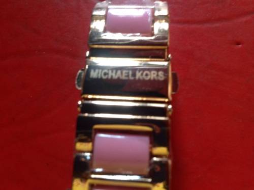 (ABSOLUTELY GORGEOUS!!!) Michael Kors (Red hot!!!!) SANTA SPECIAL!!!
