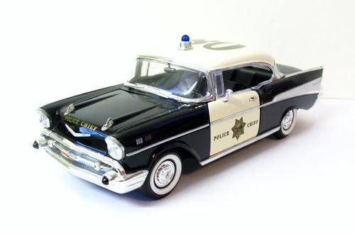 Road Legends  1957 Chevrolet Bel Air Police Chief  DieCast Car 1:18 Used