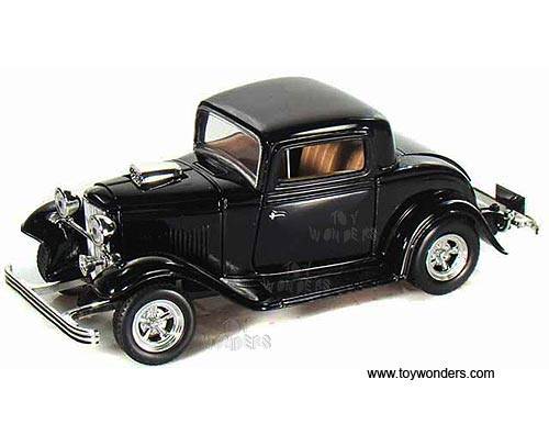 1932 FORD COUPE 1/24