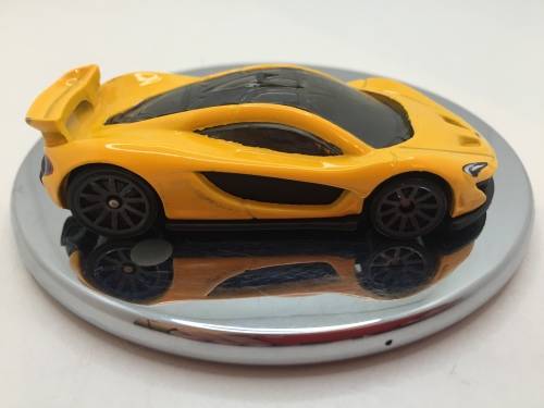 Hotwheels Mclaren P1 - Yellow - UnCarded / Loose - Good condition