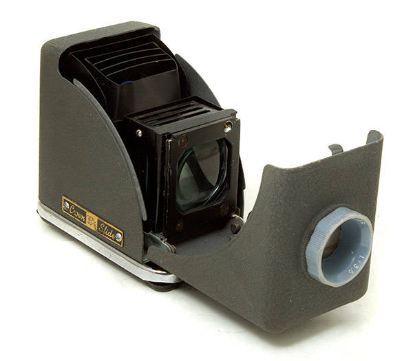 The cutest Vintage Crown mini projector  **  Excellent working condition  **