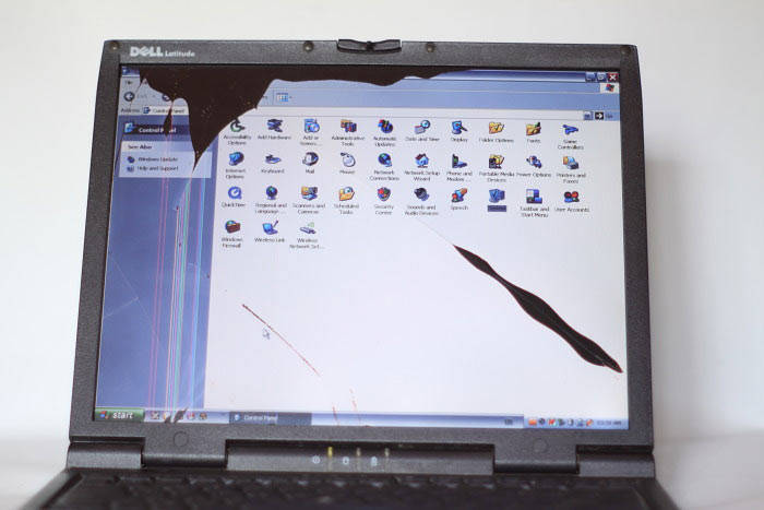 DELL LATTITUDE LAPTOP "SPARES OR REPAIRS"