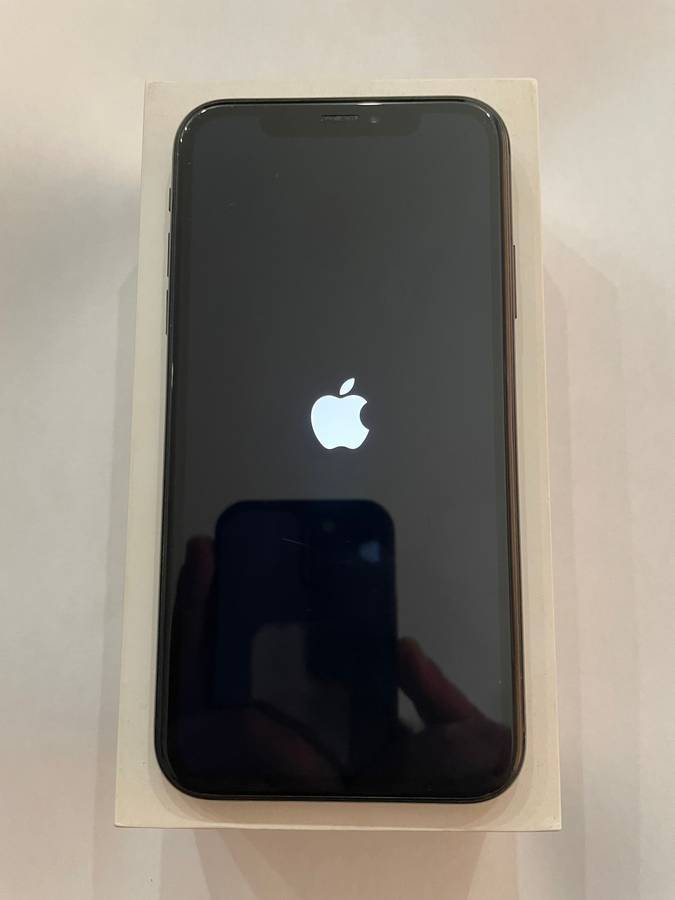 iPHONE Xr BLACK 64GB