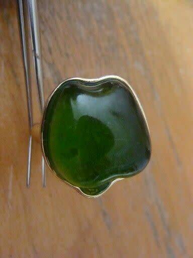 BEAUTIFUL GREEN FASHIONABLE RING