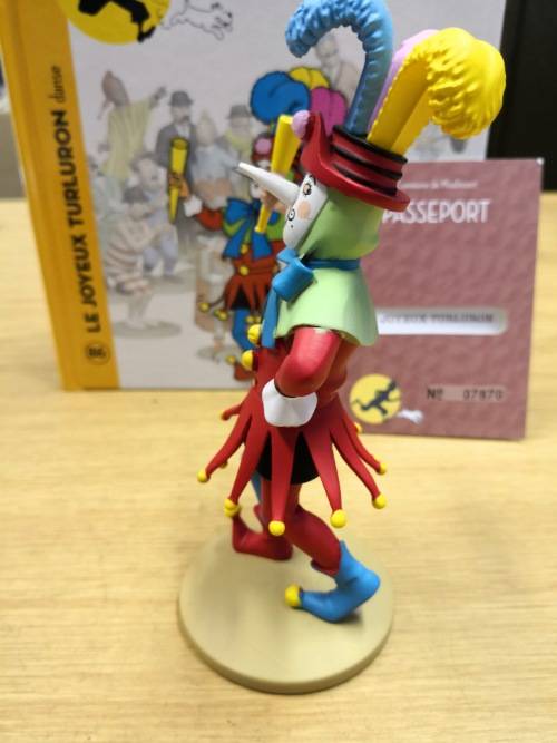 Tintin and the Picaros - The Merry Turlourn - dancing