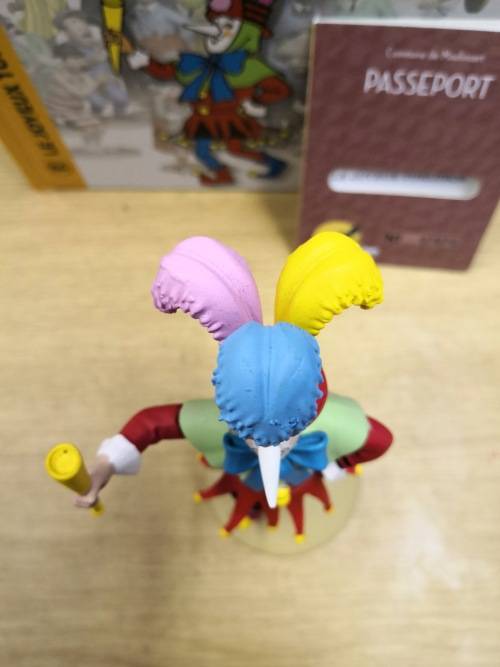 Tintin and the Picaros - The Merry Turlourn - dancing