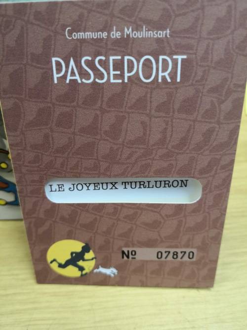 Tintin and the Picaros - The Merry Turlourn - dancing