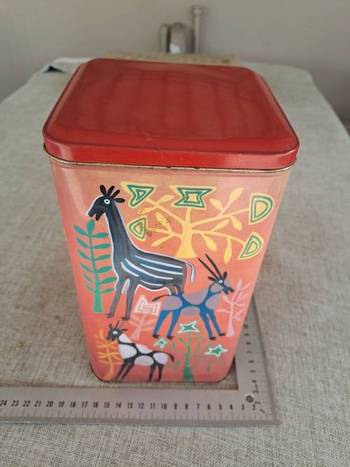 Biscuit tin - red- animals