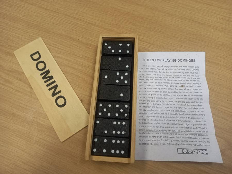 Dominoes - Domino - game set
