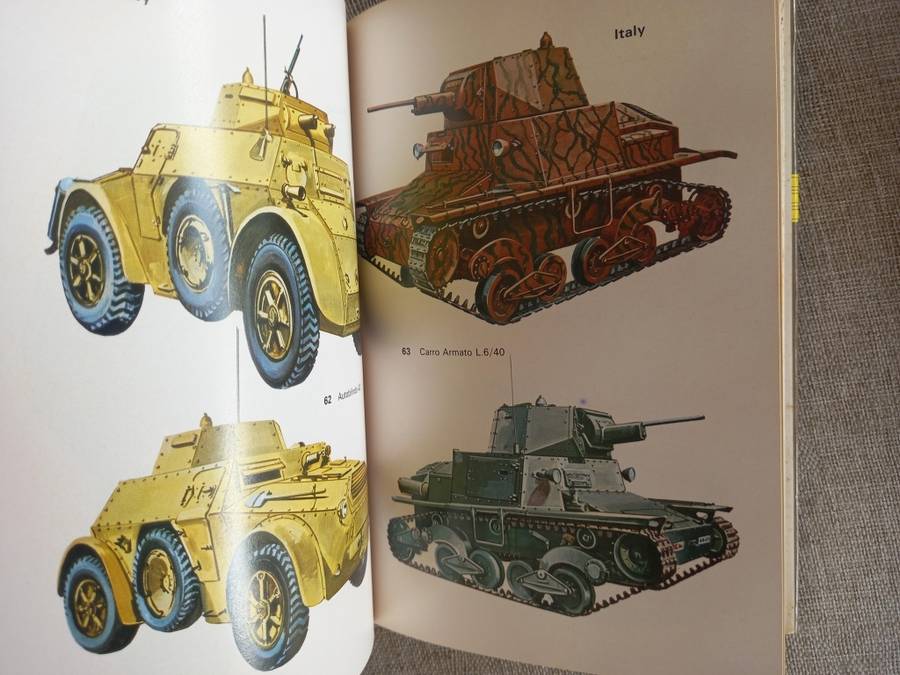 Tanks And Other Armoured Fighting Vehicles of World War II - B T White