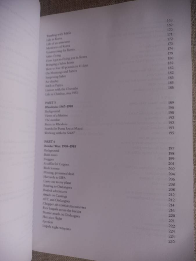 TUMULT IN THE CLOUDS - STORIES FROM THE SOUTH AFRICAN AIR FORCE, 19202010 - Dean Wingrin